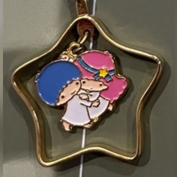 Vintage LITTLE TWIN STARS Sanrio Japan Rare Necklace Pendant Kiki Lala Gold 1976 - Picture 2 of 7